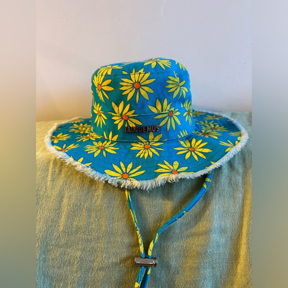 Jacquemus Le Bob Artichaut Floral Bucket Hat in Blue